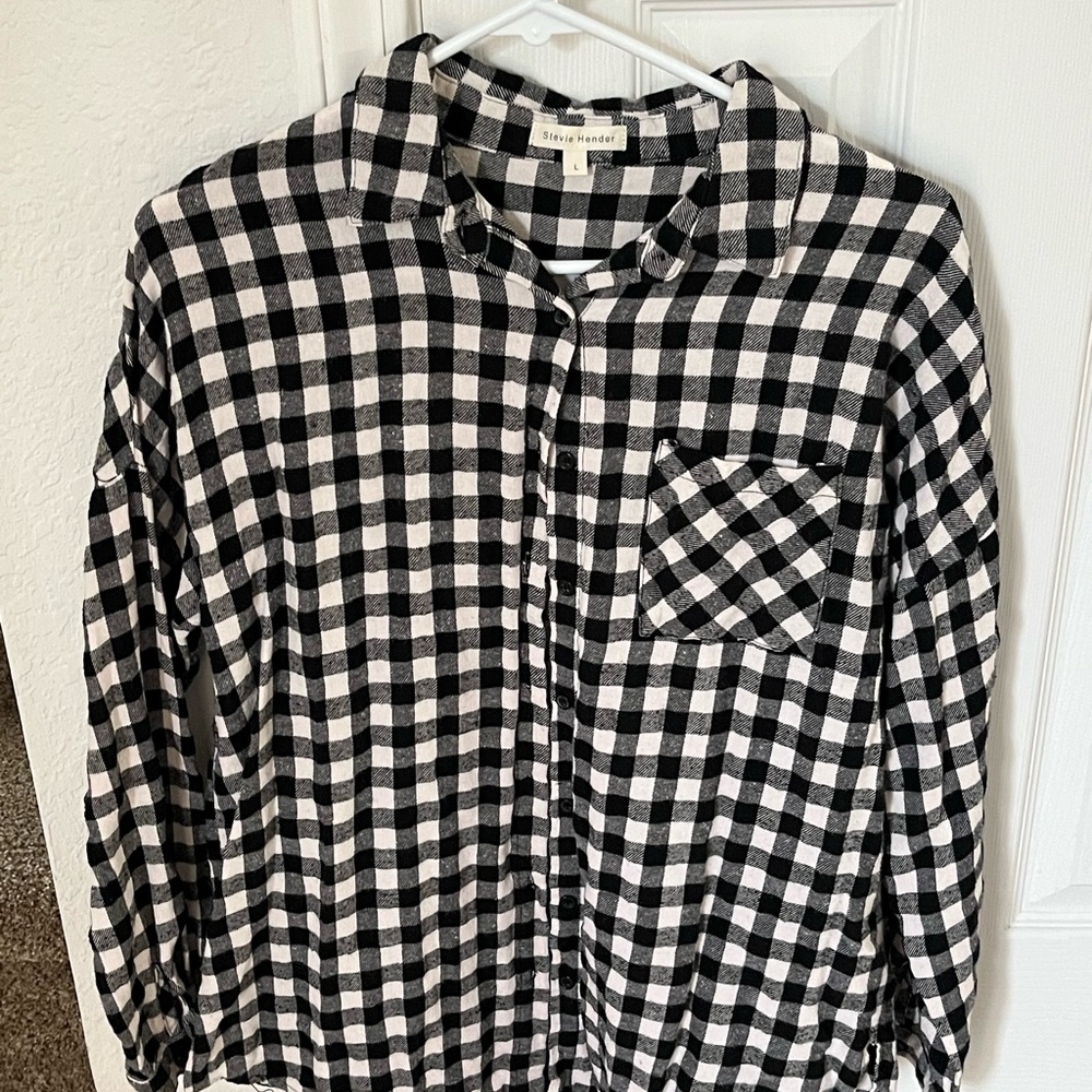 Black and White Stevie Hender  Shirt